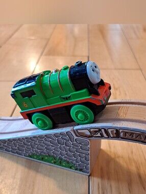 2012 BATTERY OPERATED PERCY! WORKING! Diecast Thomas Train Wooden Railway